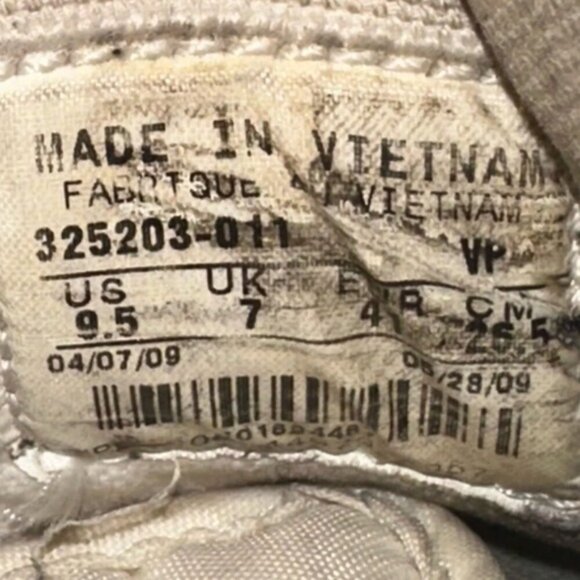 Nike Size 9.5 - Picture 6 of 6